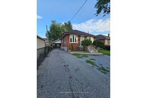 Bright amp ; Renovated 2 Bedroom Basement Apartment, 1.