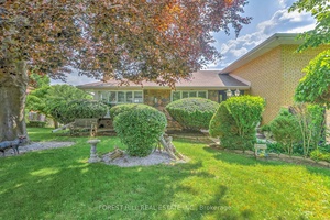 An absolute Gem with one of the biggest lots in the area, located on a quiet street with a combination of urban appeal and natures serenity and zen with an ...