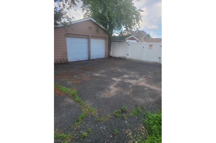 2 car garage
