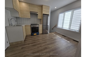 Detached House In High Demand Cornell Community.
