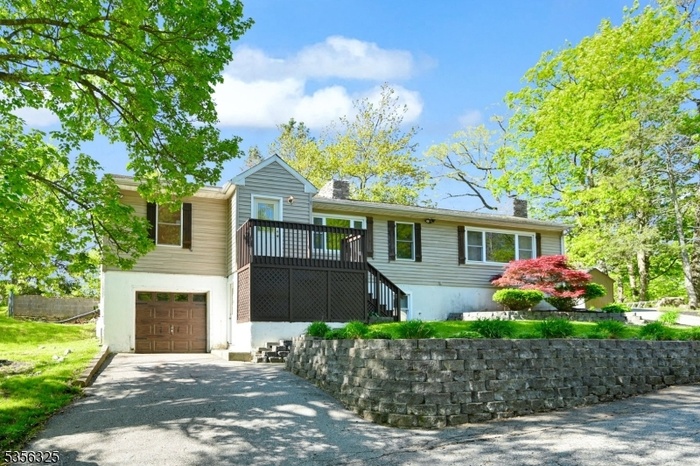 1 Car Attached Garage