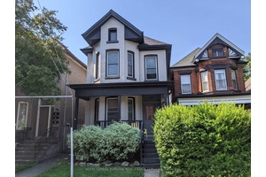 Stunning Executive home in the highly sought after and revitalized downtown core of Hamilton !