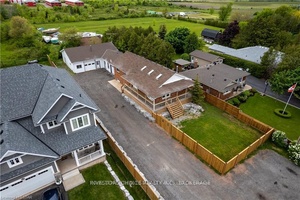 Spacious 3 Br main floor of detached house, Also 2 Br fully sapareted Basement apt available for 2000, 2600 Sq Feet of workshop is not included however available at extra ...