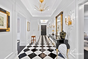 Welcome to this stunning Prewar Classic 7 Apartment in the highly desirable Sutton Place neighborhood.