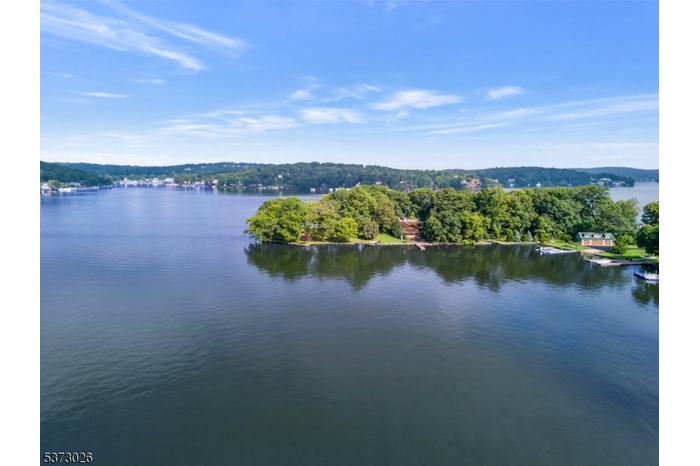 Chestnut Point