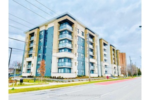 Spacious 2 Bedroom Den, with 9 Foot ceilings in a quiet amp ; clean building.