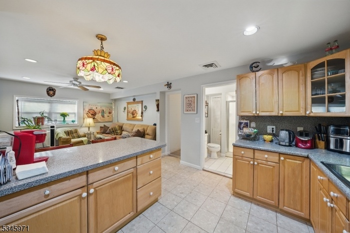 Unit 2 Kitchen/Family