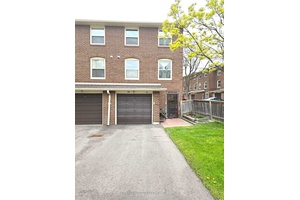 Attention First Time Buyers, Rarely Offered 1116 SQFT.