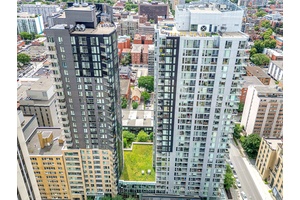 Bright amp ; Beautifully Updated Downtown Corner Unit !