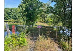 A rare opportunity to own 496 acres of pristine Canadian Shield !