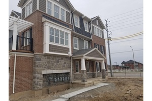 Absolutely Fantastic Executive House in the heart of Milton gt ; gt ; This 2 Garage Corner House all the bells and whistles gt ; gt ; Huge sitting area ...