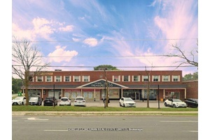 Location, Location, Location The Heart of Thornhill.