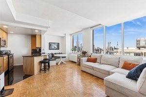 TAX ABATEMENTS AVAILABLE FOR THE MAINTENANCE Discover the epitome of urban luxury in the top floor Penthouse 4D at Citylights, Long Island City s iconic 42 story coop designed by ...