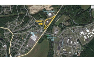 Development opportunity in high traffic, high visibility location offers endless possibilities.