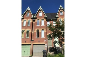University Of Toronto. Beautiful Furnished 3 1 Townhouse For Rent.