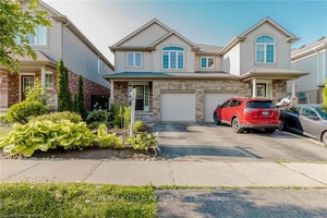 Step into luxury with this beautifully updated 1, 550 sq.