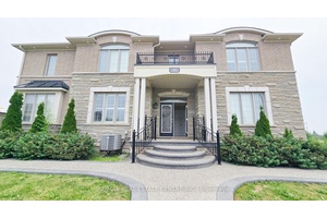 Location ! ! ! Amazing Credit Valley corner Home With a huge Lot and neighboring to Triveni Mandir with a Pond Views Featuring 4 2 Bedroom And Separate Legal Side ...