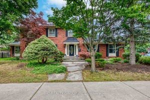 Dont Miss This Beautifully Maintained Family Home In The Heart Of Glen Abbey !