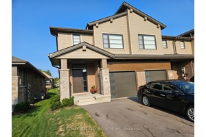 100 FREEHOLD END UNIT LIKE A SEMI 3 Bedroom A Top amp ; Most Desirable North Tillsonburg Closer To 401.
