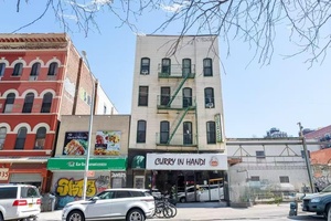 This is an excellent investment opportunity in Williamsburg, Brooklyn !