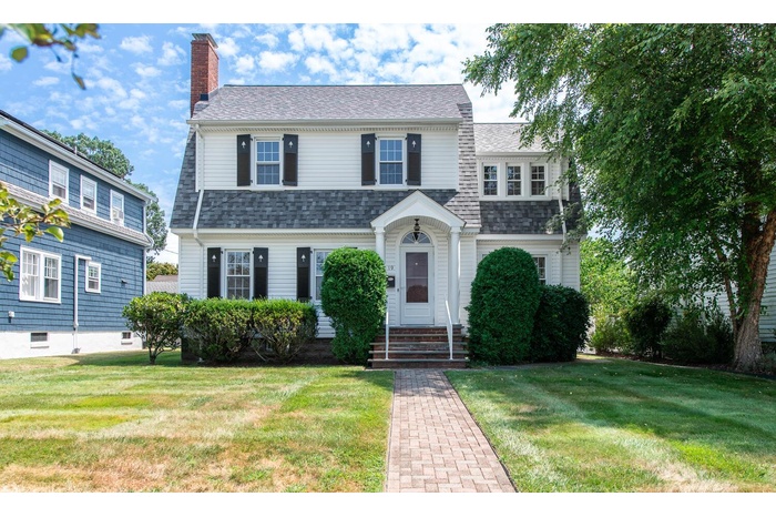 Stunning curb appeal