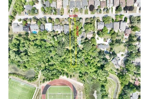 Backing onto Ravine W HUGE backyard Bright amp ; Spacious detached home w long driveway in central downtown Unionville !