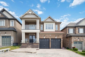 Absolute Show Stopper This Spacious amp ; Luxurious house mesmerizes with 4 bedroom amp ; 4 bathroom, with full upgrades including 3 Ensuites amp ; Plenty of Sunlight 3000 Sqft ...