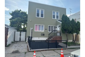 Opportunity knocks in Old Mill Basin !