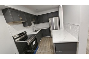 Absolutely Beautiful 3 Bed amp ; 3 Bath Semi Detached Home Located In A High Demand Neighborhood.