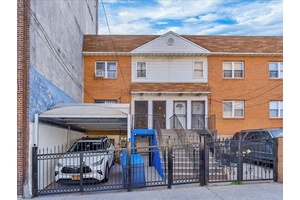 PUBLIC REMARKS Welcome to this lovingly maintained duplex with generous square footage.