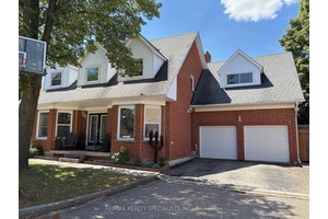 Beautiful Family Home on a Quiet Lisgar Cul de Sac.