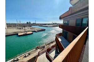 Luxury Lakeside Living in Downtown Toronto !