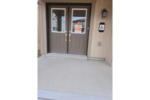 Welcome to 6 KENSINGTON RD, beautifully crafted 3 bedroom, 3 Bath three story townhome available for lease in the heart of Caledonia, Haldimand County.