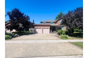 Spacious 2 Bedroom Basement Unit for Lease in Sought After Glen Abbey, Oakville Welcome to this well maintained and carpet free basement unit in the heart of Glen Abbey.