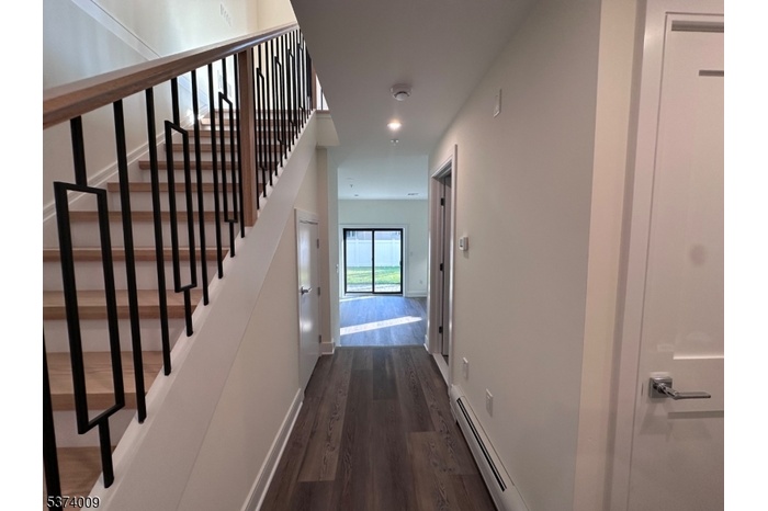 Ground floor foyer to mud room