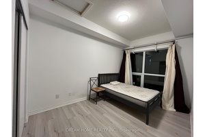 Second Bedroom with exclusive Bathroom in a Modern 3 Bedroom Townhouse available end of August.