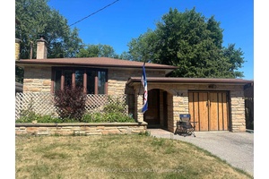 Newly Renovated 2 Bedroom Basement Apartment in West Hill Neighborhood !