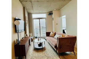 Don't miss your opportunity to call this stunning fully furnished condo your new home in the heart of Toronto !