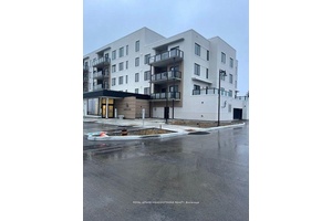 Discover Upscale Living in this brand new 2 bedroom and 2 bathroom Penthouse unit.