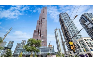 Spacious and thoughtfully designed, this stunning 1 bedroom den suite at CG Tower offers 749 sq.