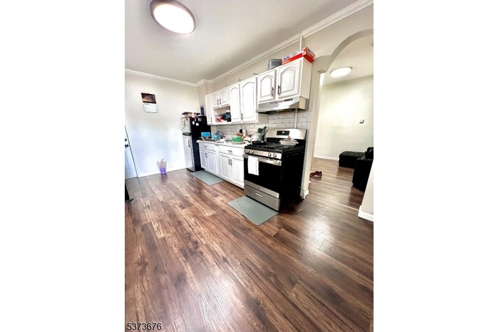 Kitchen 1st Fl
