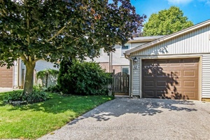 Spectacular court location with tons of privacy and treed surroundings, dont be fooled from the size of this condo, easy to convert main floor living room to a main floor ...