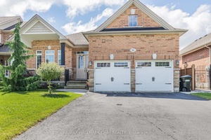 Spacious Lower Bungalow 2 bedroom suite with private entrance and ensuite laundry.
