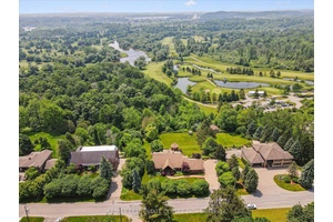 Stunning 3 4 bedroom all brick bungalow set on 1.