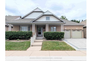 Don't Miss This One In Rosedale Village !