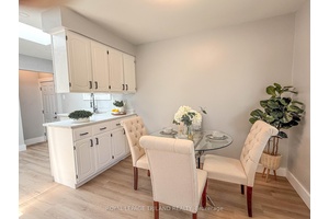 HOME FOR SALE IN LONDON Charming 3 Bedroom, 1 Bathroom in White Oaks neighbourhood, London, Ontario.