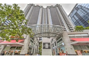 Available Furnished or Unfurnished Stunning Renovated 1 1 Bedroom Condo, den can be used as a second bedroom with Parking.