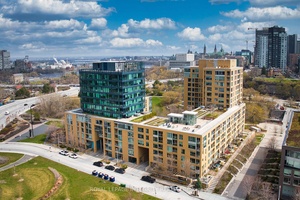 Experience urban living at its finest in this modern 2 bedroom, 2 bathroom condo located in the heart of LeBreton Flats one of Ottawa's most vibrant and growing communities.
