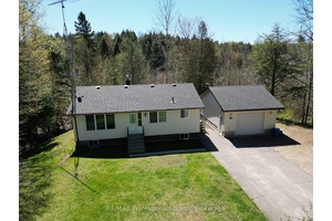 Located in the heart of Haliburton Village, this updated 3 bedroom bungalow offers a blend of modern upgrades and everyday functionality.