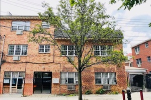 Great location, close to Corona park and easy access to LIE 495, 4 family house, living space is about 4046sqft.